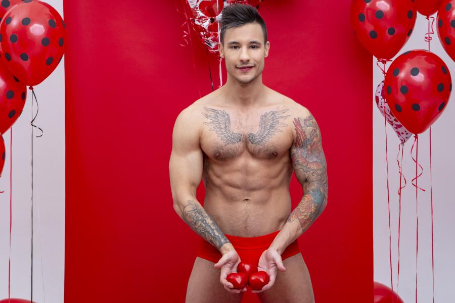 AYO COOPER VALENTIN DAY   150 Photos